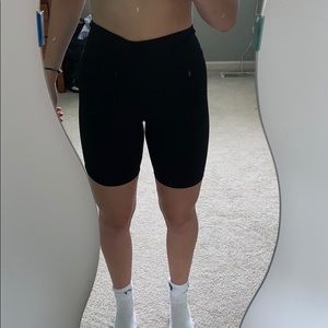 WOMENS SMALL BLACK AERIE BIKER SHORTS